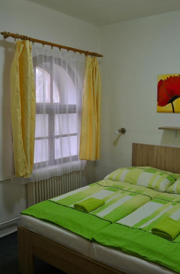 Hotel Decin Na Skrivance Exterior foto