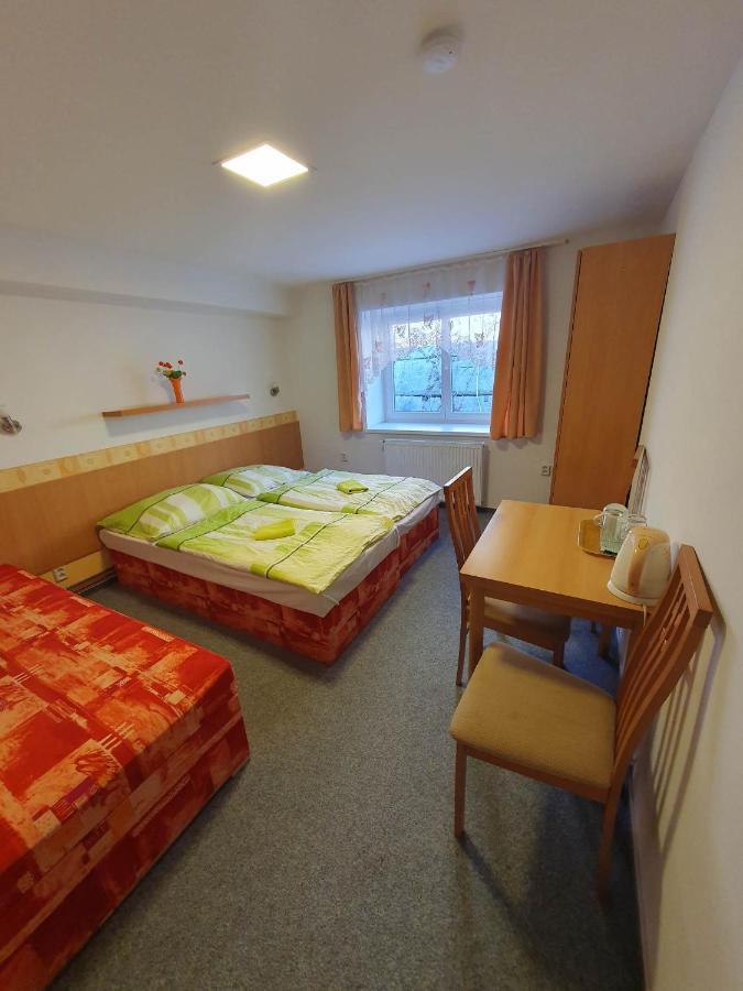 Hotel Decin Na Skrivance Exterior foto